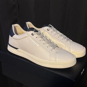 Coach Men's Cream and Black Sneakers